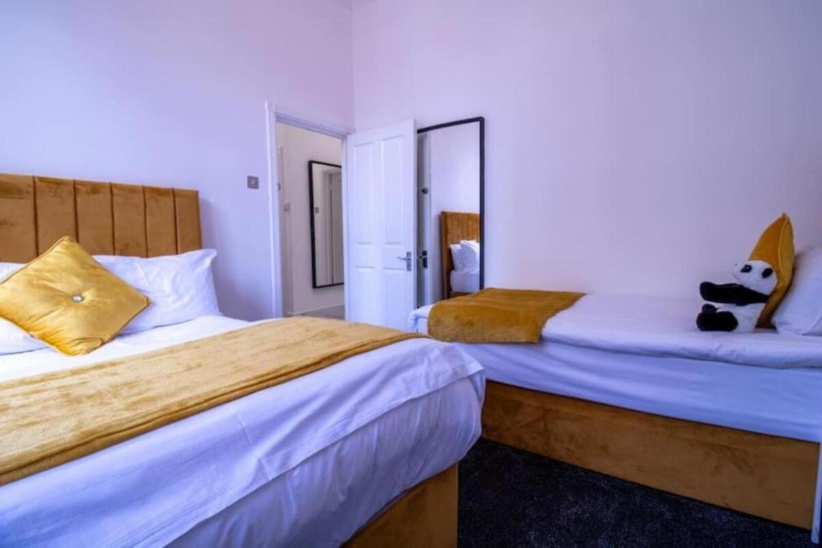 Apartament Elegant 3 Bedroom On Oxford Street Luxury Living In 2gc *