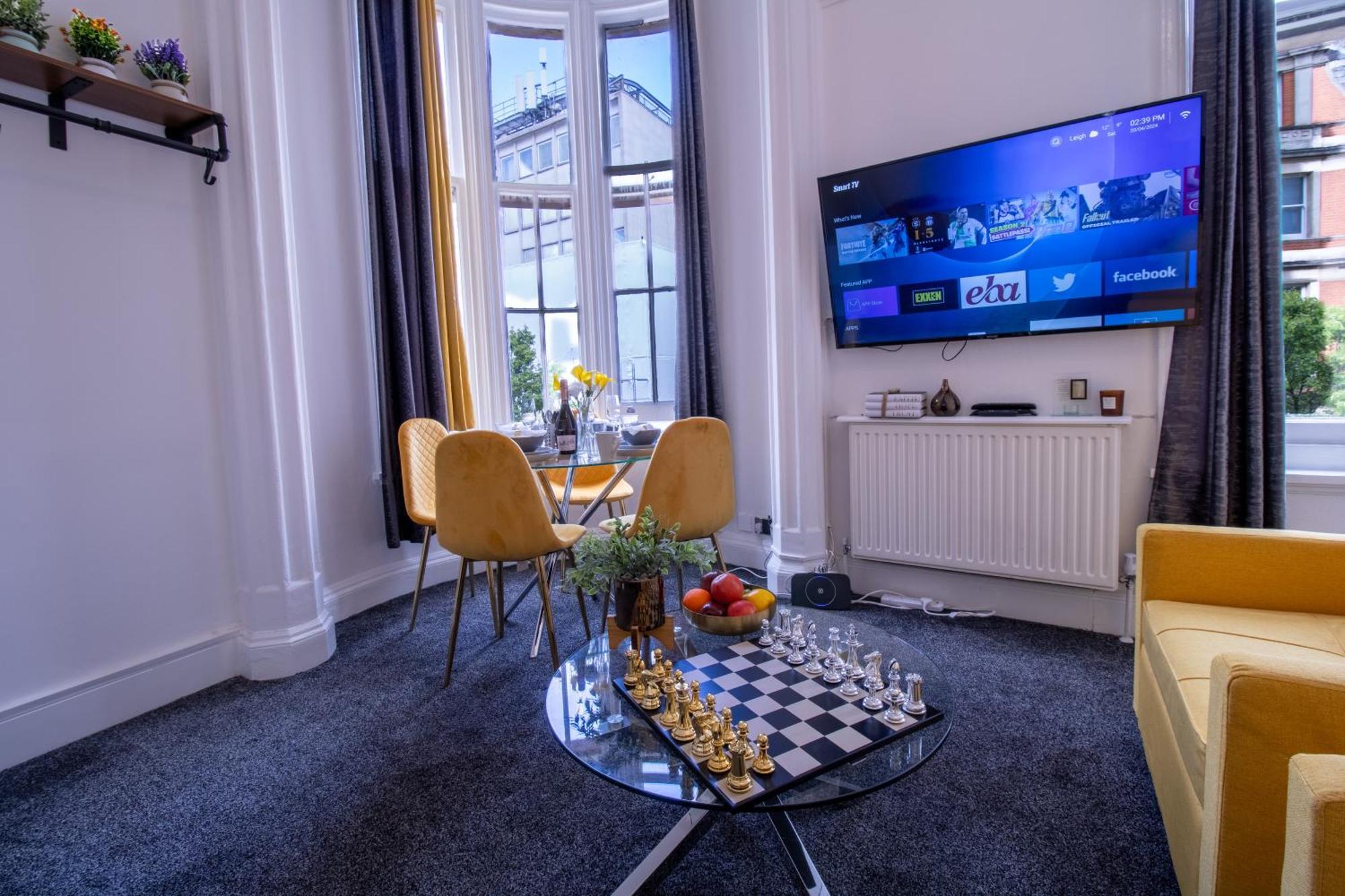 Elegant 3 Bedroom On Oxford Street Luxury Living In 2gc Apartament *