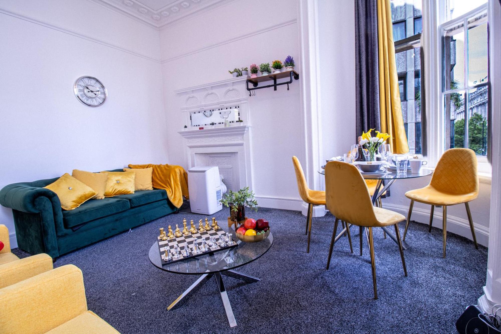 Elegant 3 Bedroom On Oxford Street Luxury Living In 2gc Londra