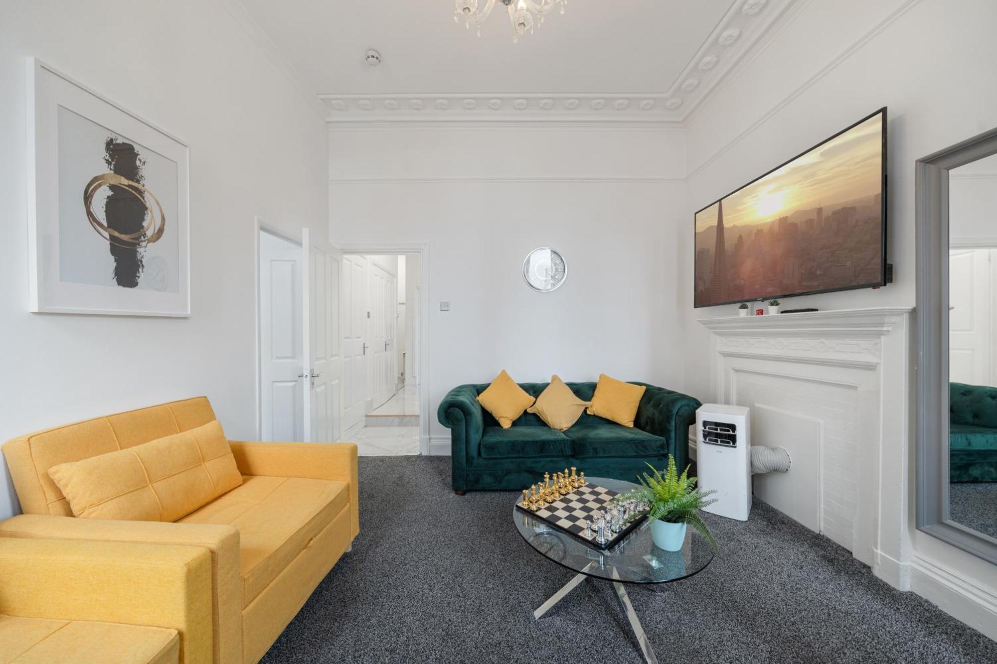 Elegant 3 Bedroom On Oxford Street Luxury Living In 2gc Apartament *