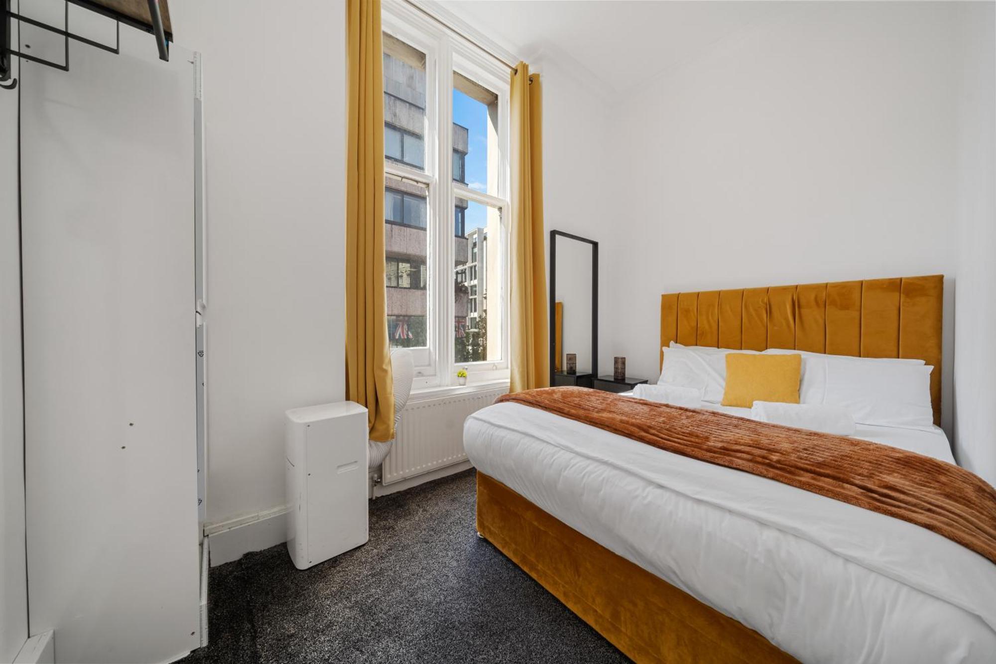 Elegant 3 Bedroom On Oxford Street Luxury Living In 2gc * Londra