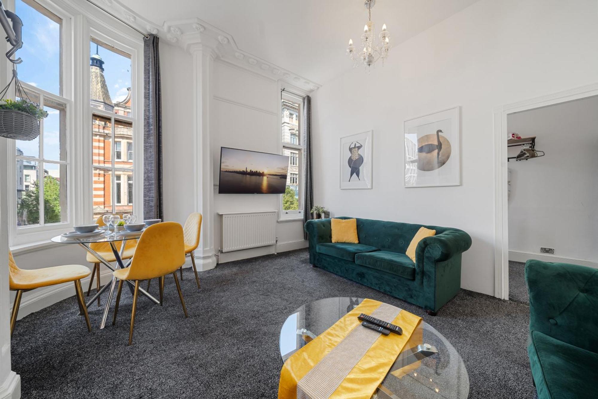 Apartament Elegant 3 Bedroom On Oxford Street Luxury Living In 2gc *
